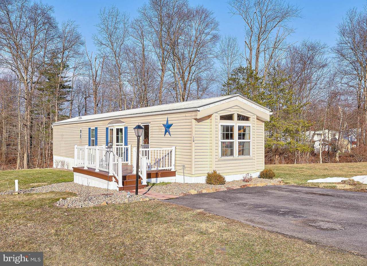 10 Meadowview Drive - Photo 1