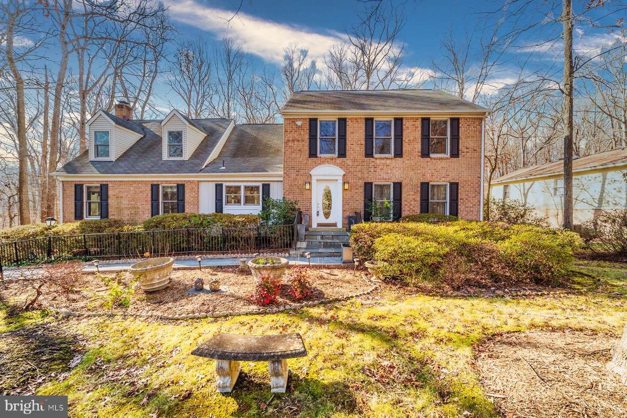 5838 Fitzhugh Street - Photo 1