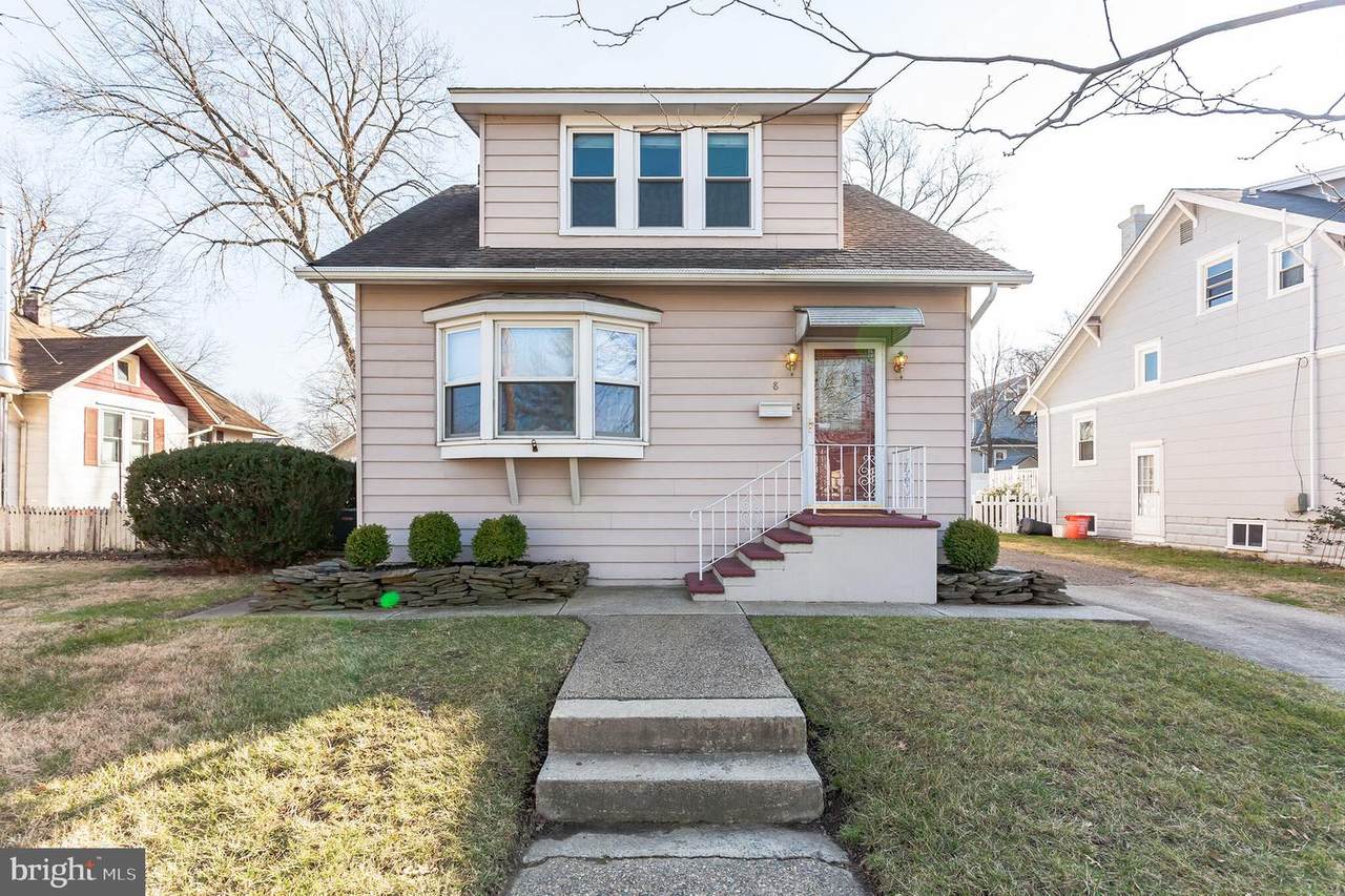 8 Clinton Avenue - Photo 1