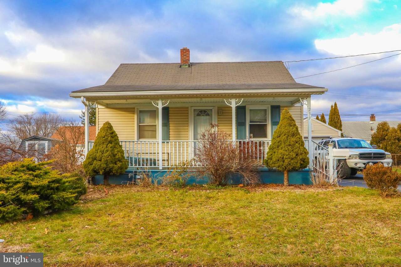 239 Rock Street - Photo 1