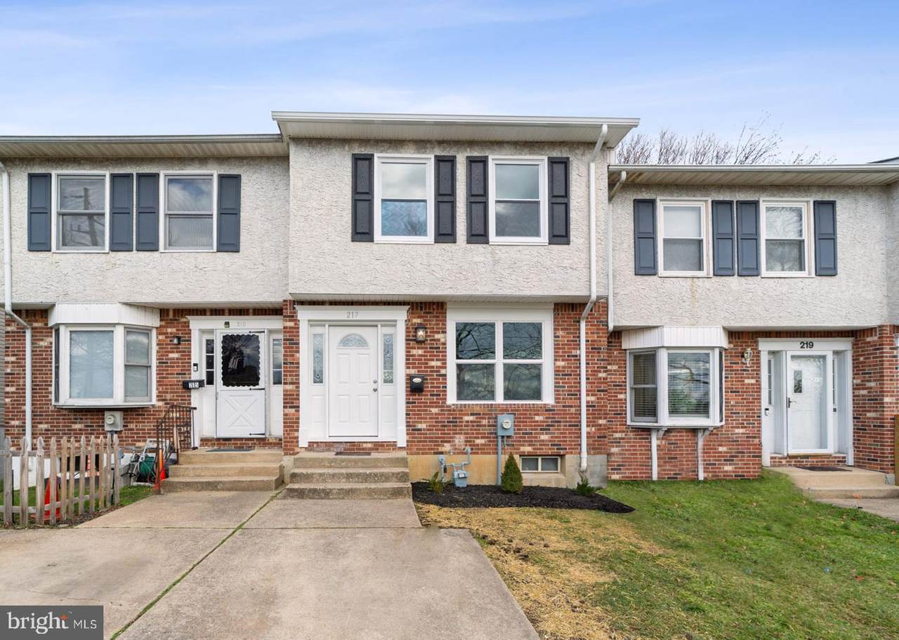 217 Eastlawn Avenue - Photo 1