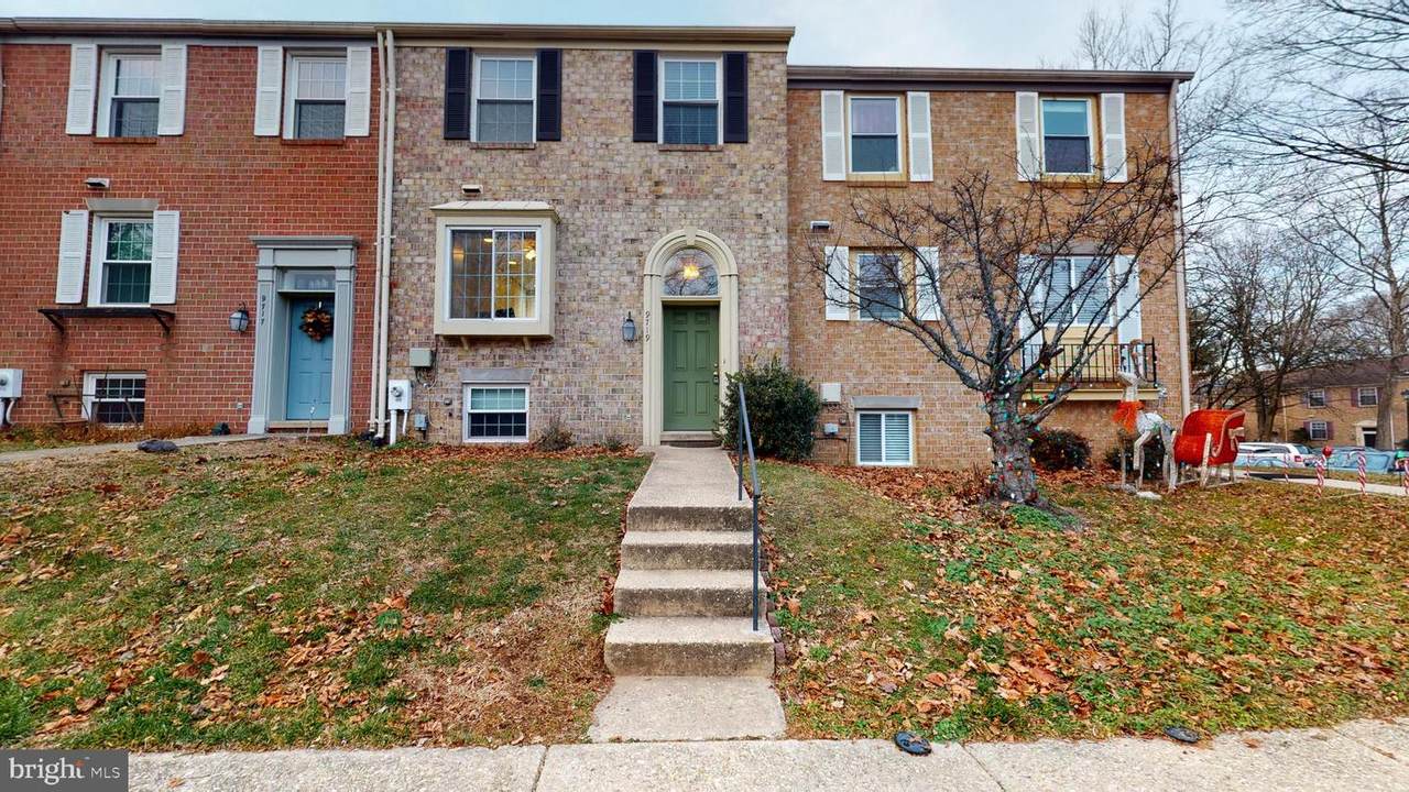 9719 Summer Park Court - Photo 1