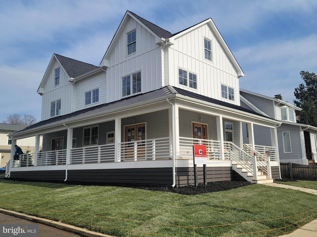 300 Hume Avenue - Photo 1