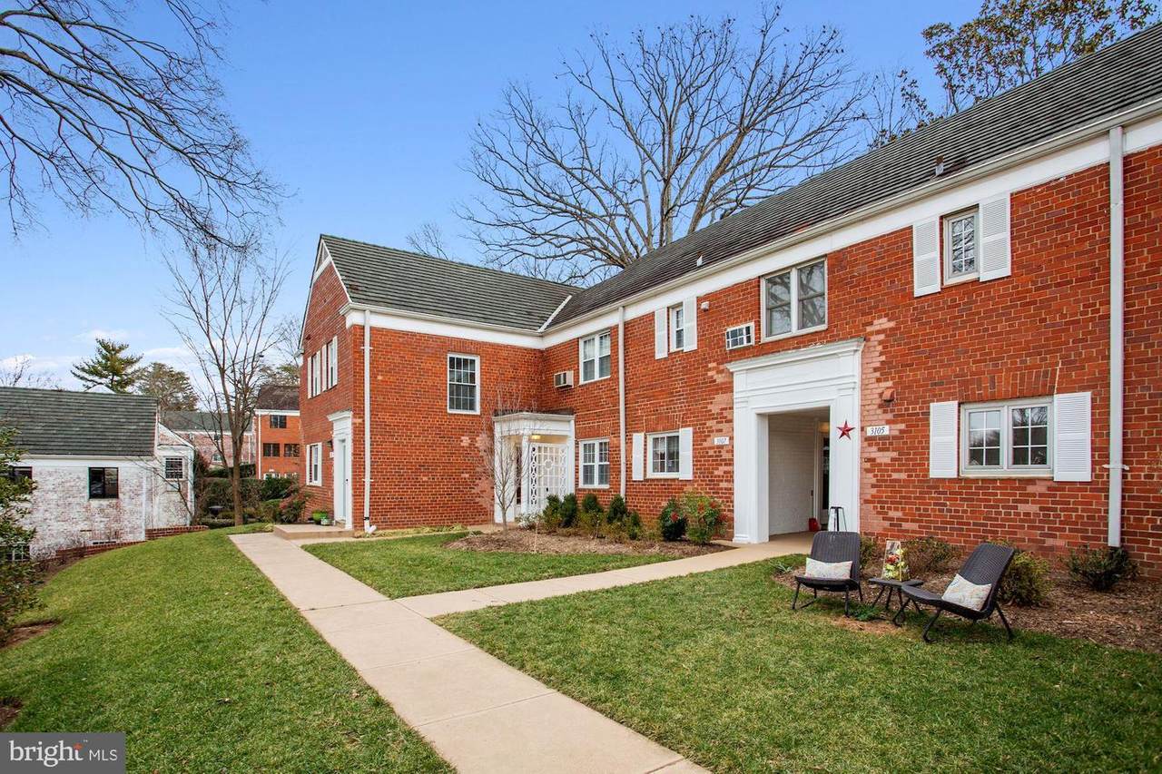 3109 Valley Drive - Photo 1