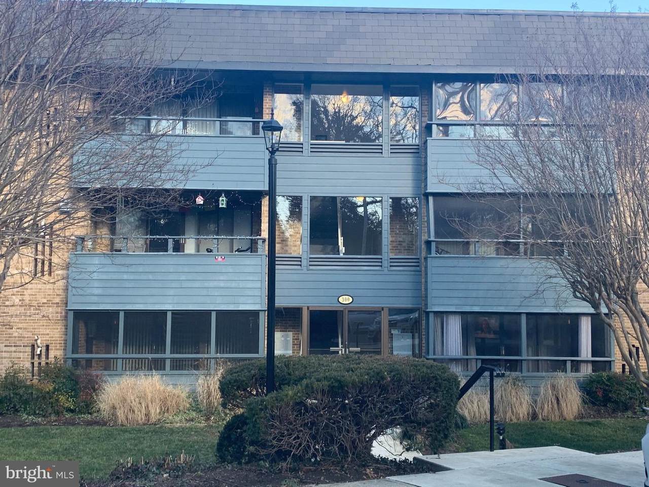 304 Forbes Street - Photo 1