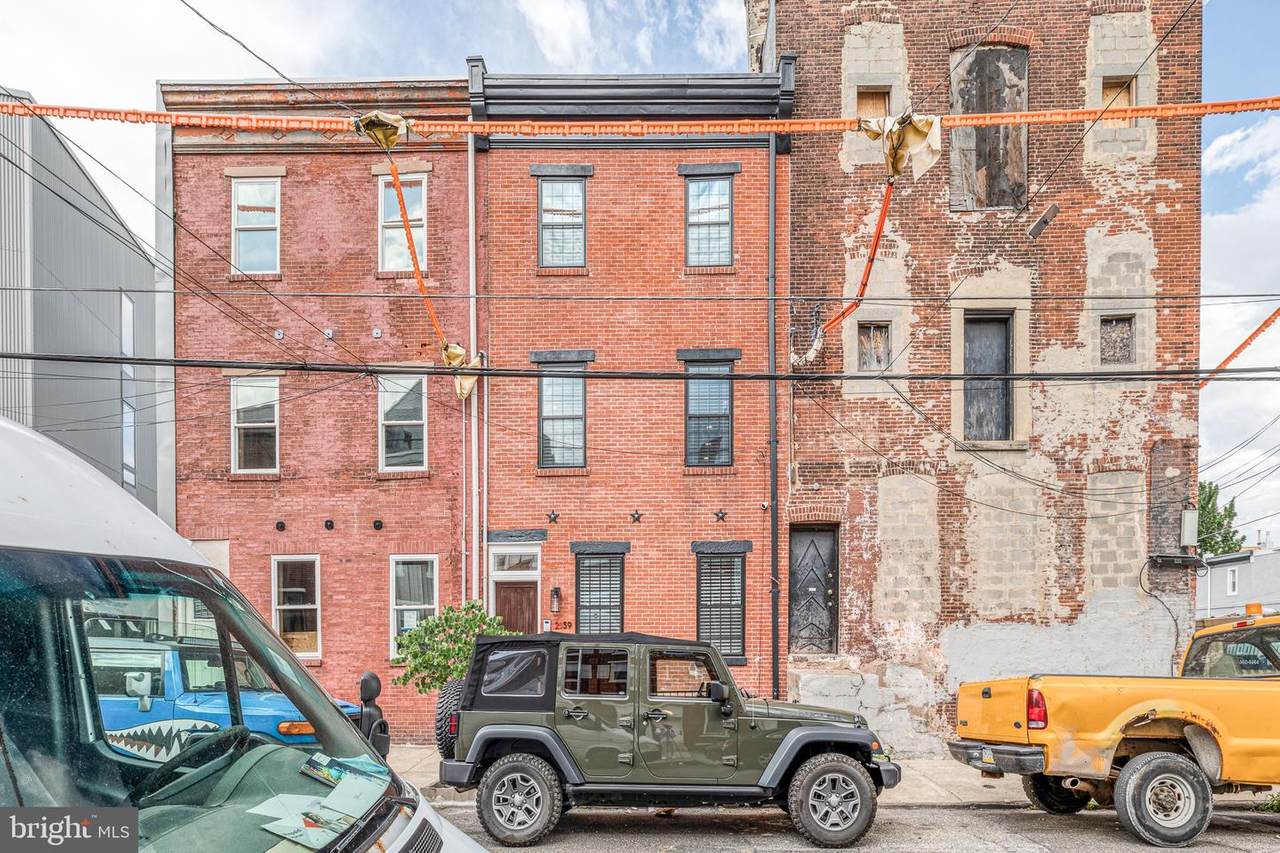 2139 Hagert Street - Photo 1