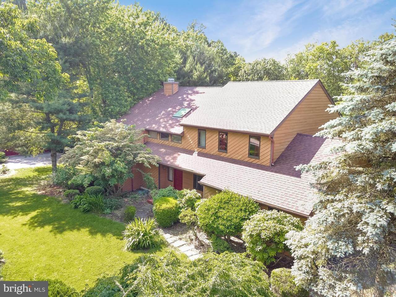 1103 Shadow Wood Drive - Photo 1