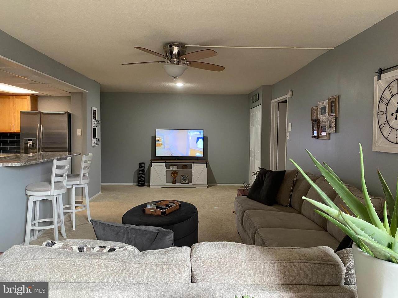 801 Yale Avenue - Photo 1