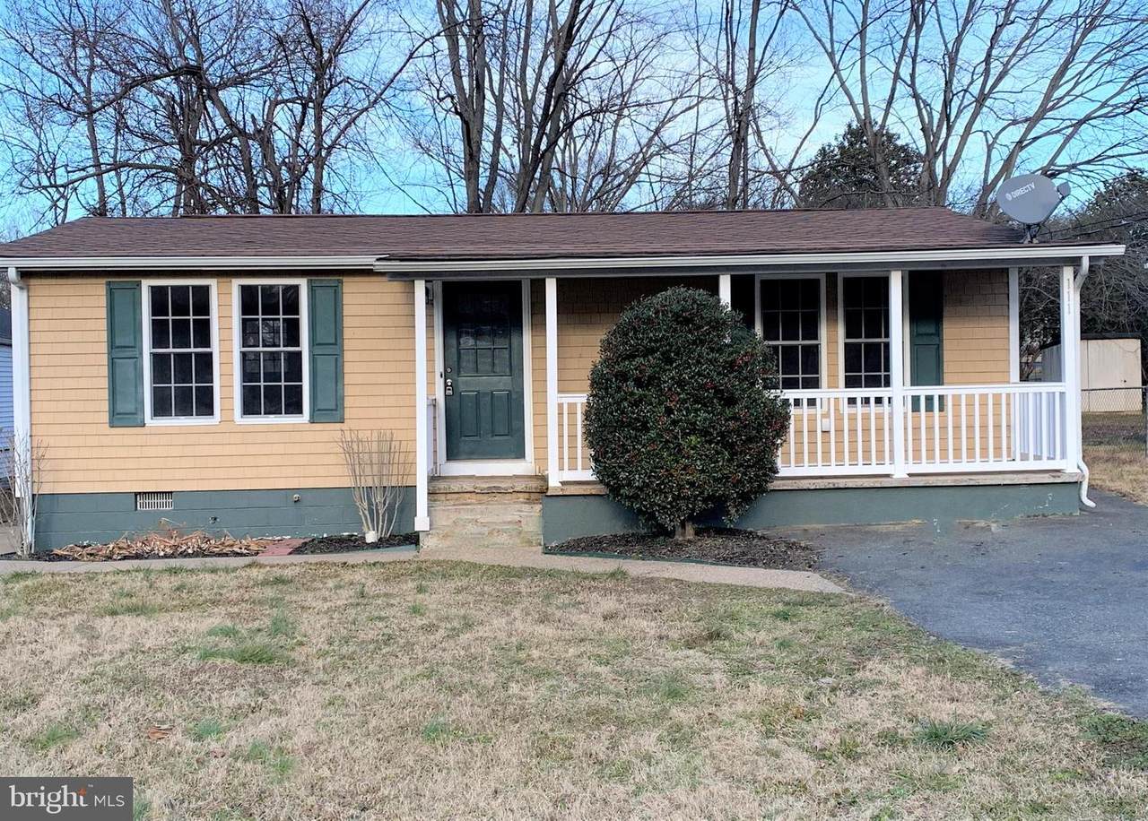 111 Mclaws Street - Photo 1
