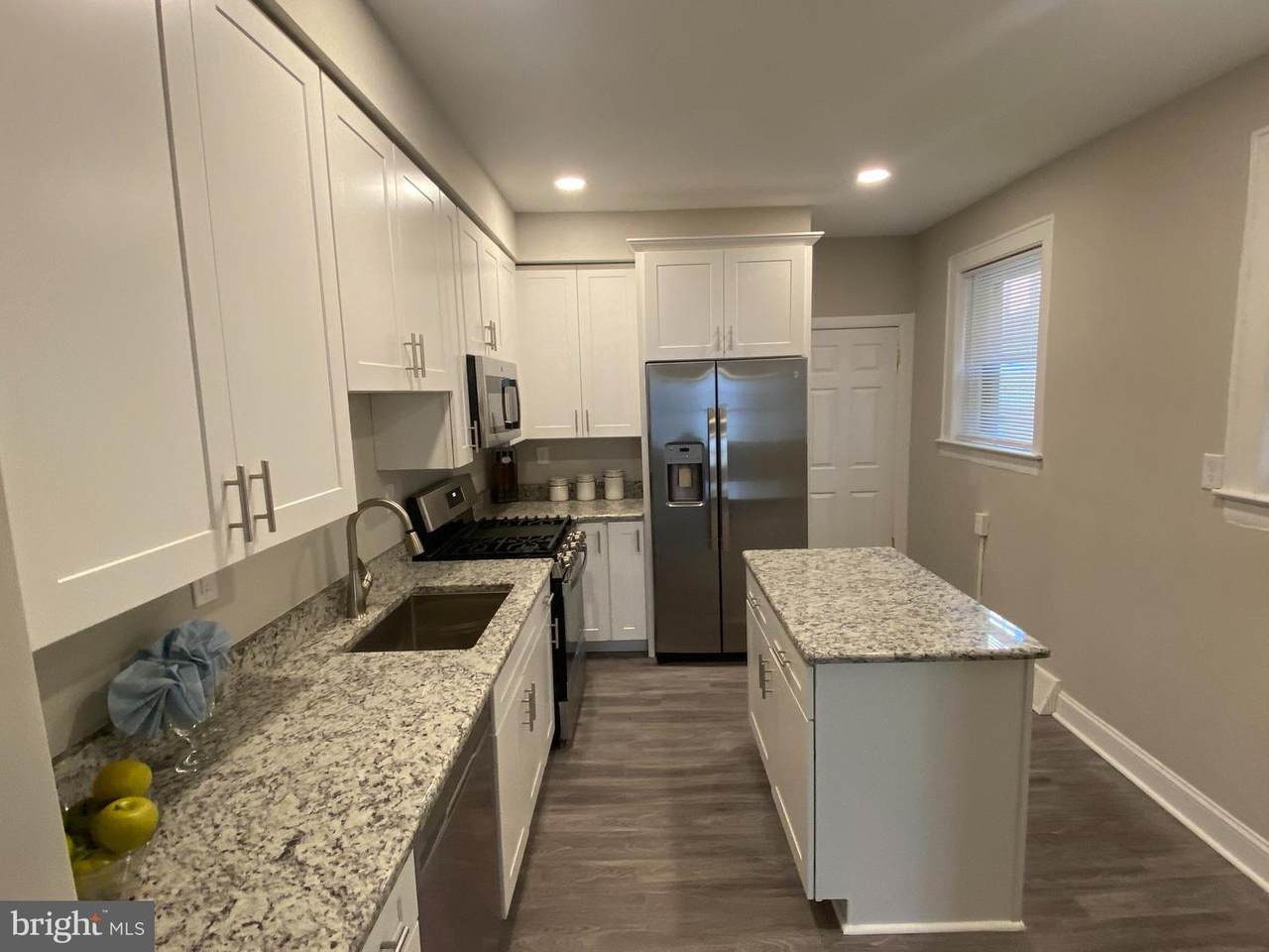 2413 Oakford Street - Photo 1