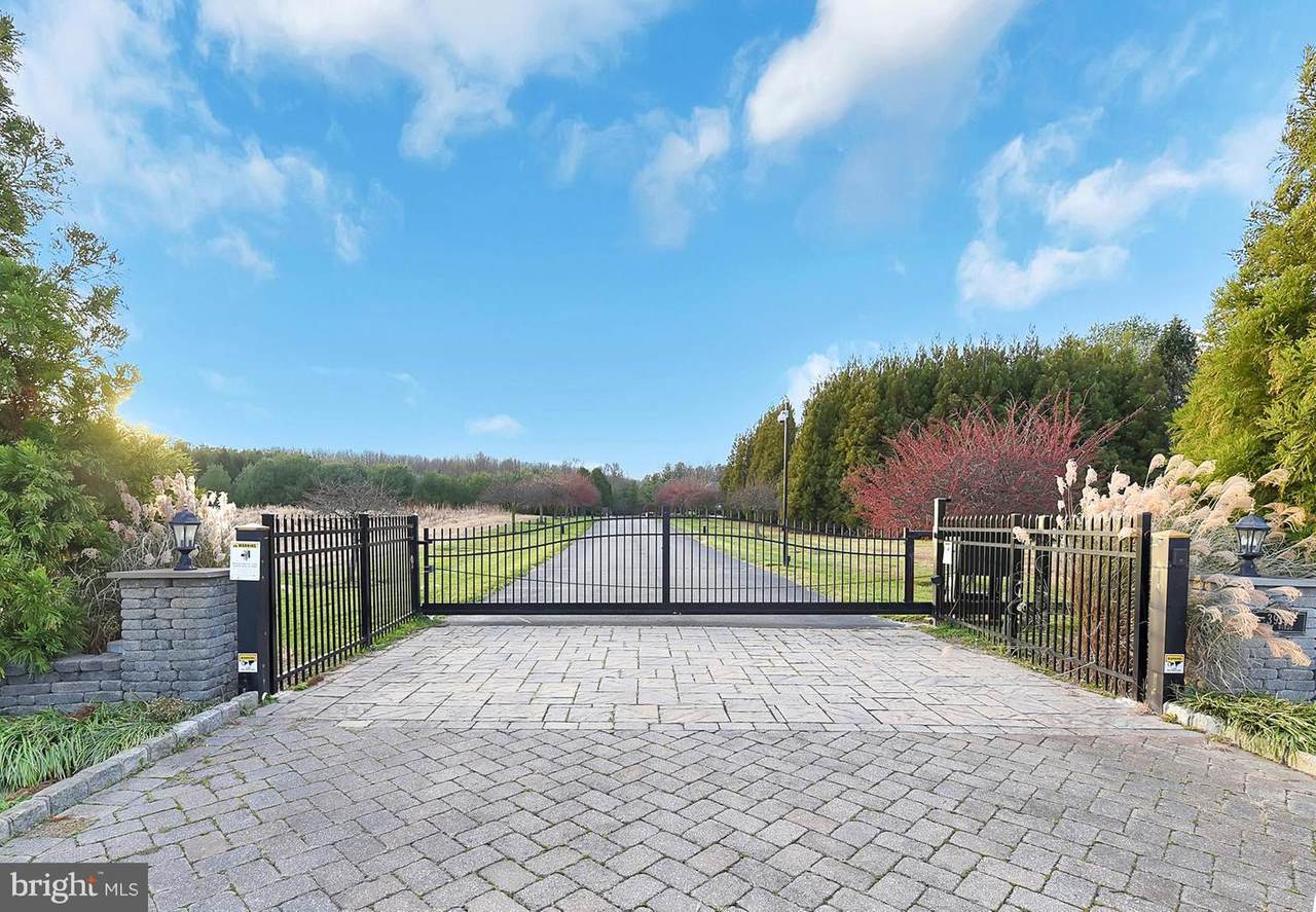 3919 Crosswicks Hamilton Sq Road - Photo 1
