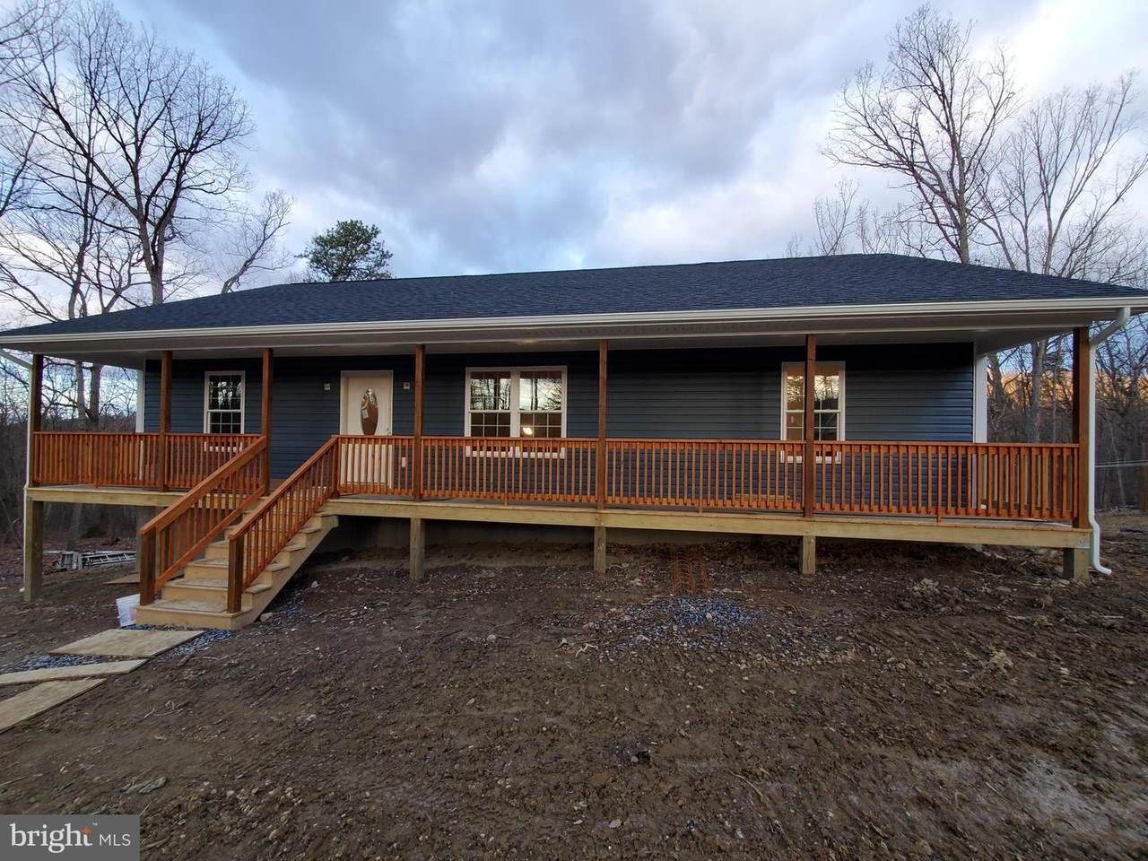 533 Western Lane - Photo 1