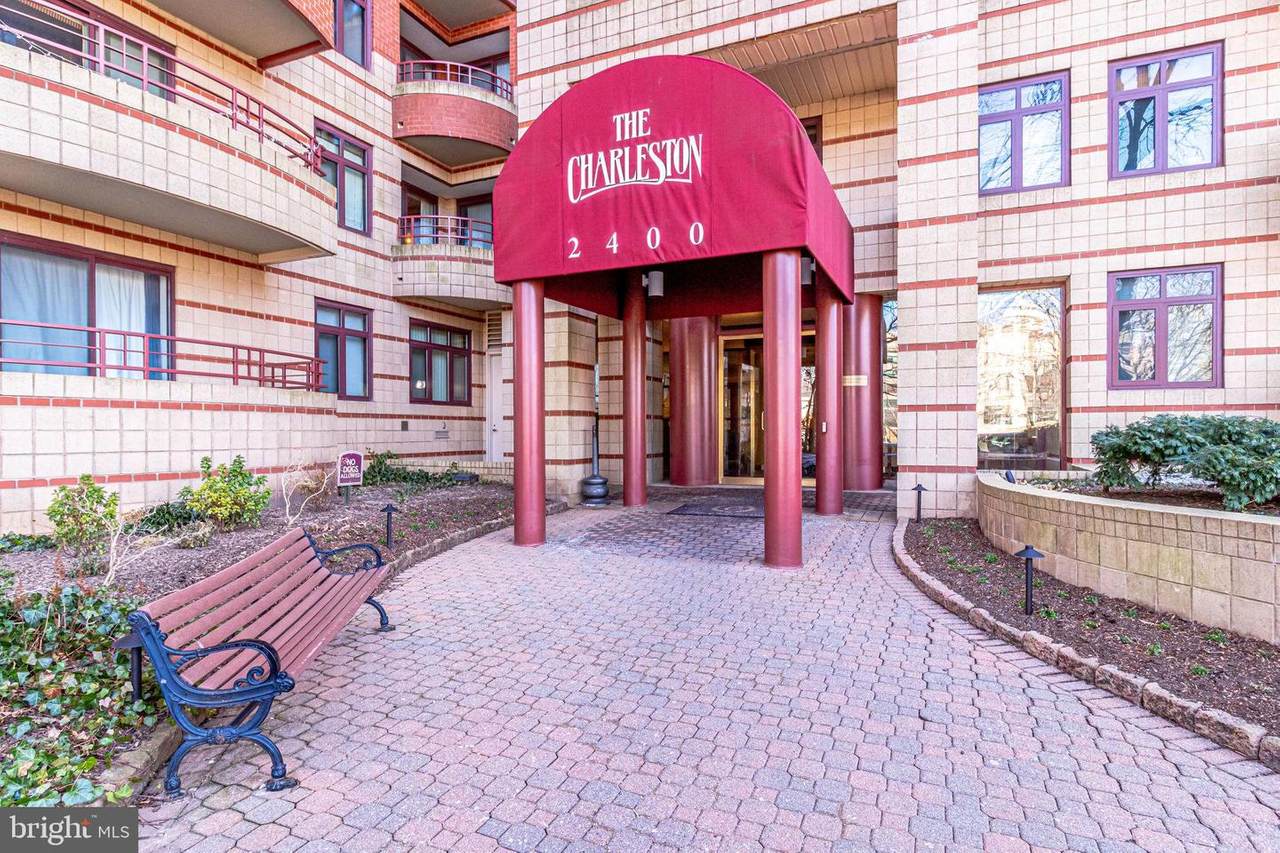 2400 Clarendon Boulevard - Photo 1