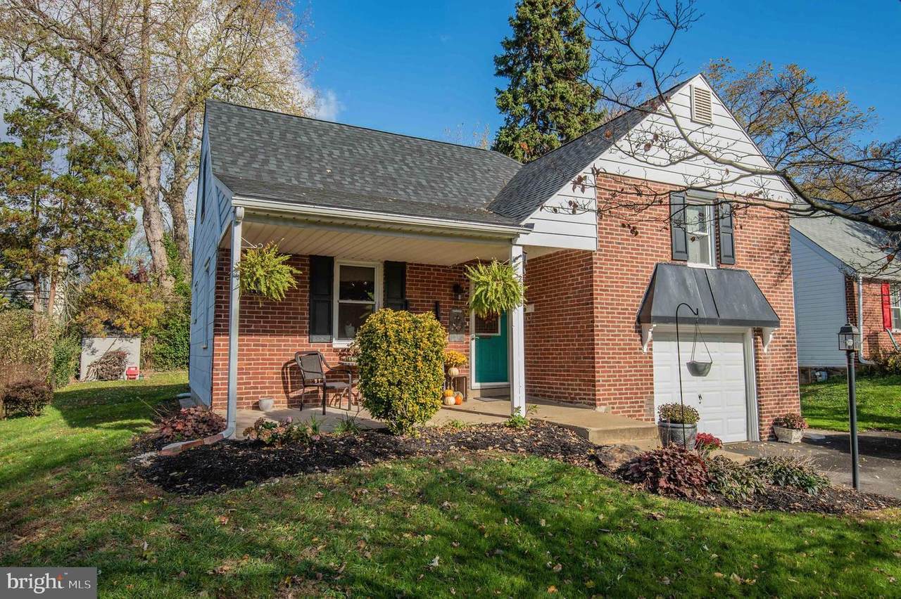 2523 Fernwood Avenue - Photo 1