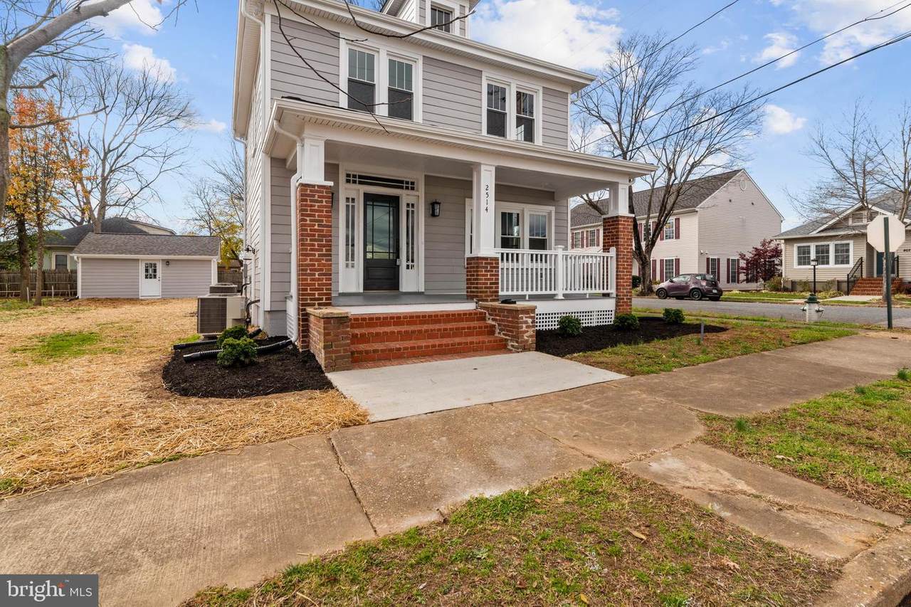 2514 Charles Street - Photo 1