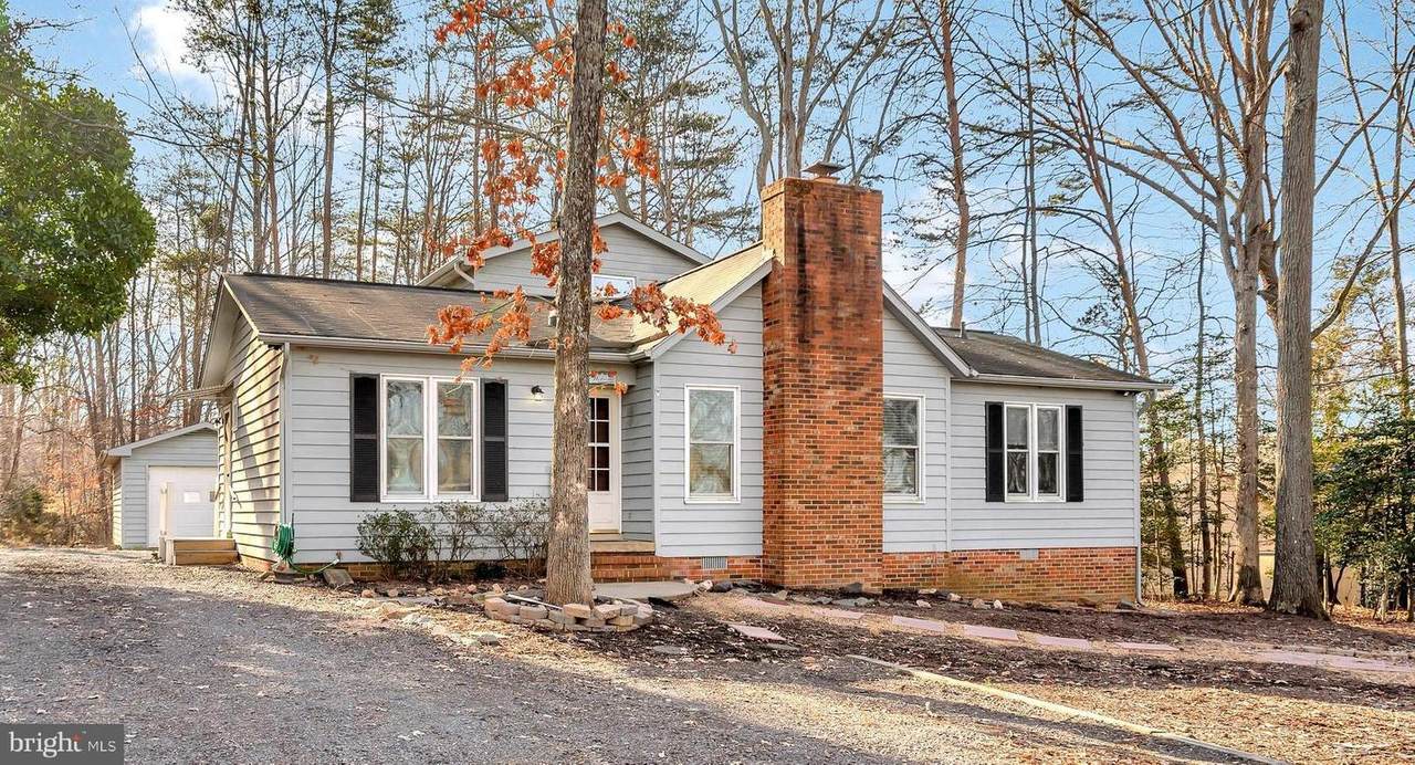 207 Madison Circle - Photo 1
