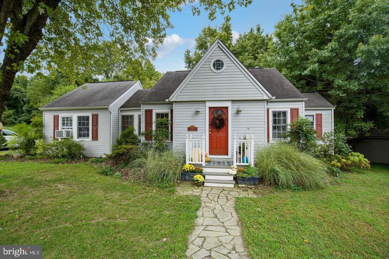1427 Mildred Place - Photo 1
