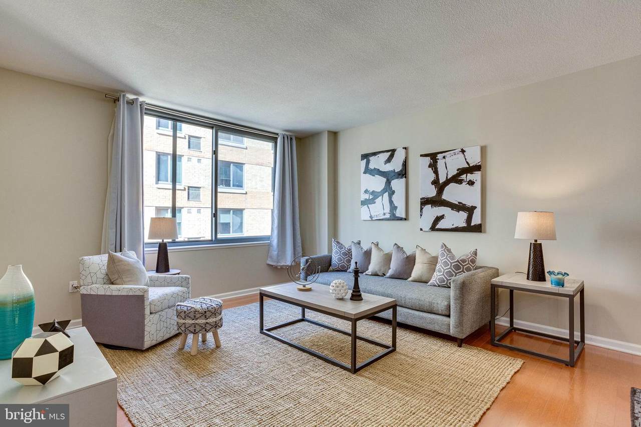 440 L Street - Photo 1