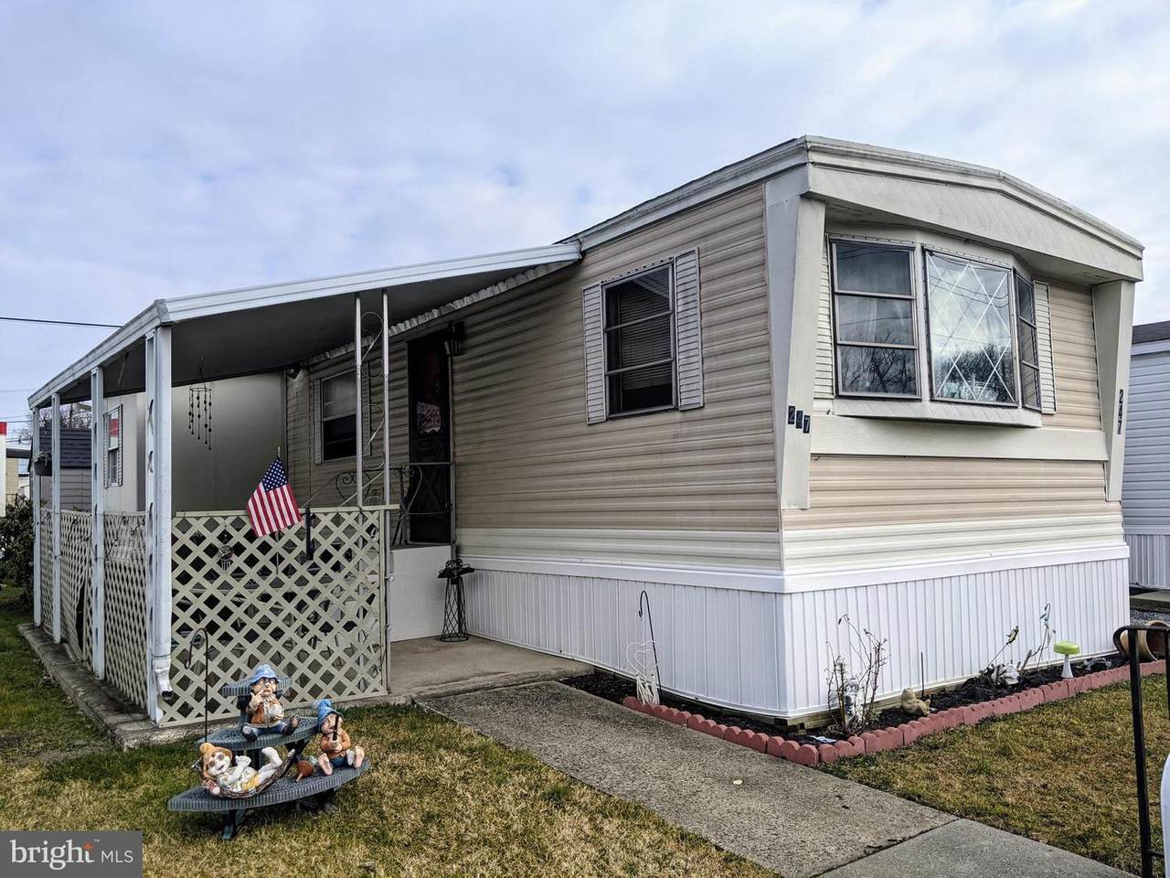 1405 Farrell Avenue - Photo 1