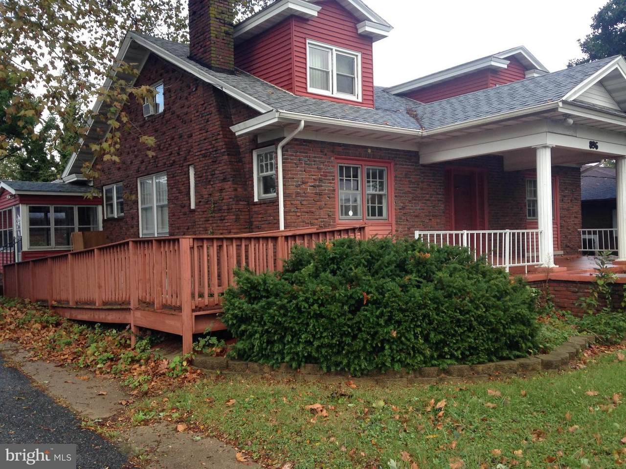896 State Street - Photo 1