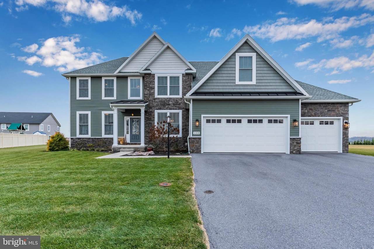 2358 Somerset Road - Photo 1