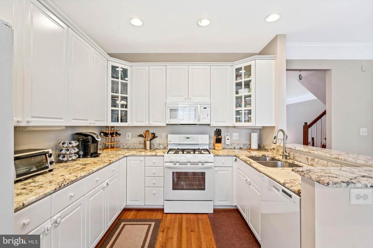 4633 Kemp Court - Photo 1