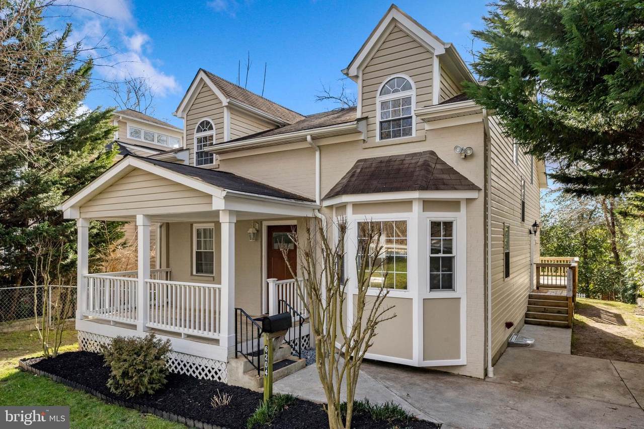 6204 Macarthur Boulevard - Photo 1