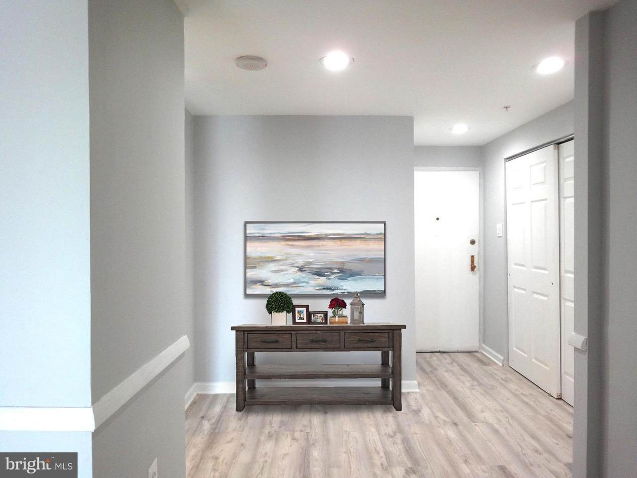 28 Allegheny Avenue - Photo 1