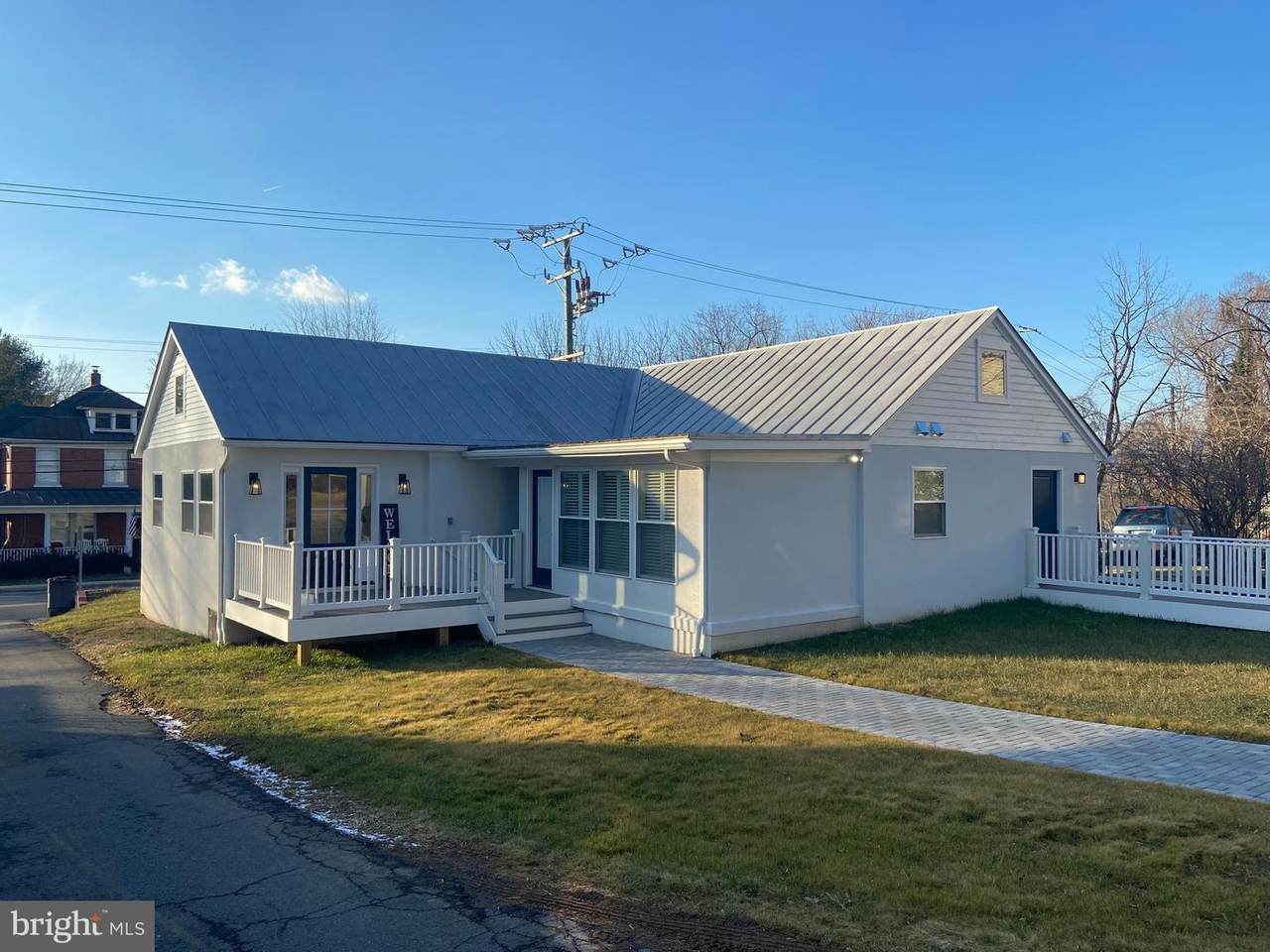 150 Hatcher Avenue - Photo 1