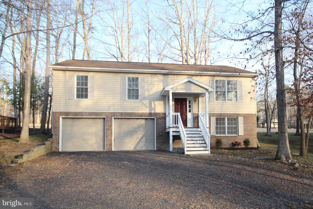 4020 Lakeview Parkway - Photo 1