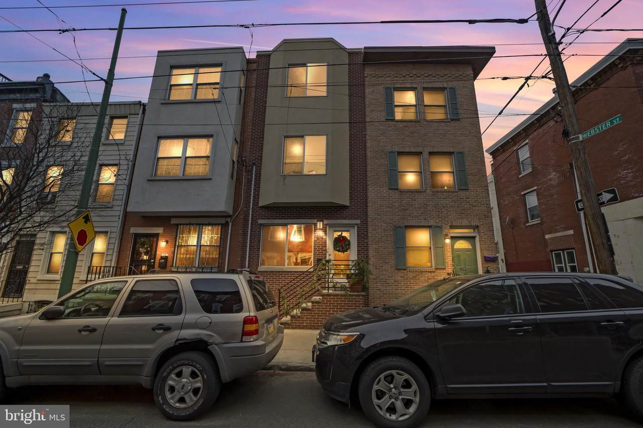 814 12TH Street - Photo 1