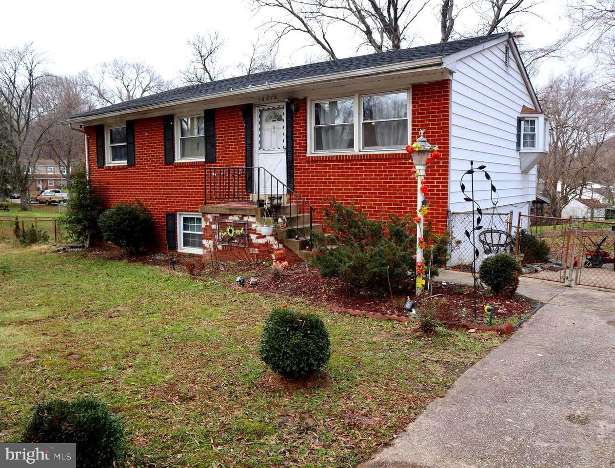 16212 Village Drive - Photo 1