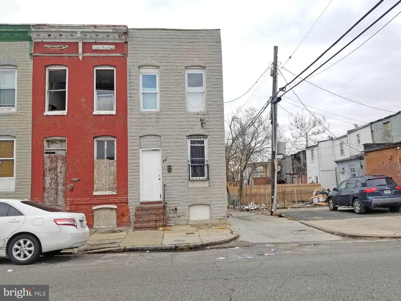 437 Pulaski Street - Photo 1