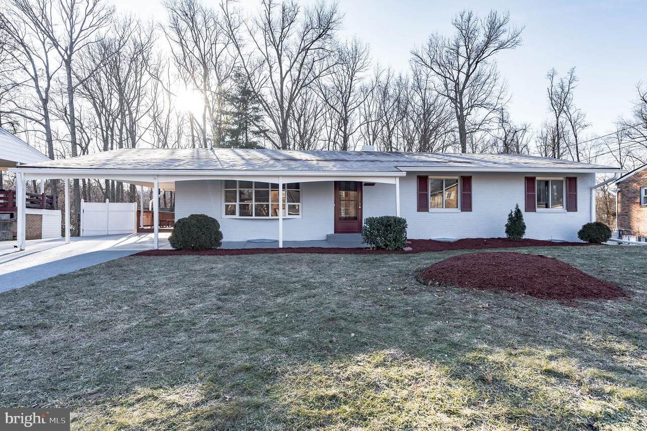 2111 Calhoun Street - Photo 1