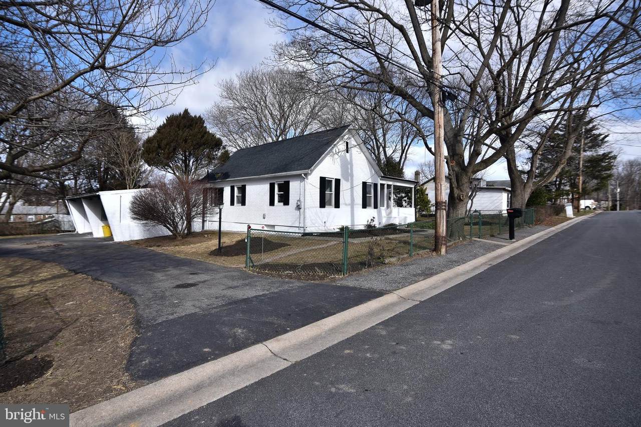 1332 Peach Street - Photo 1