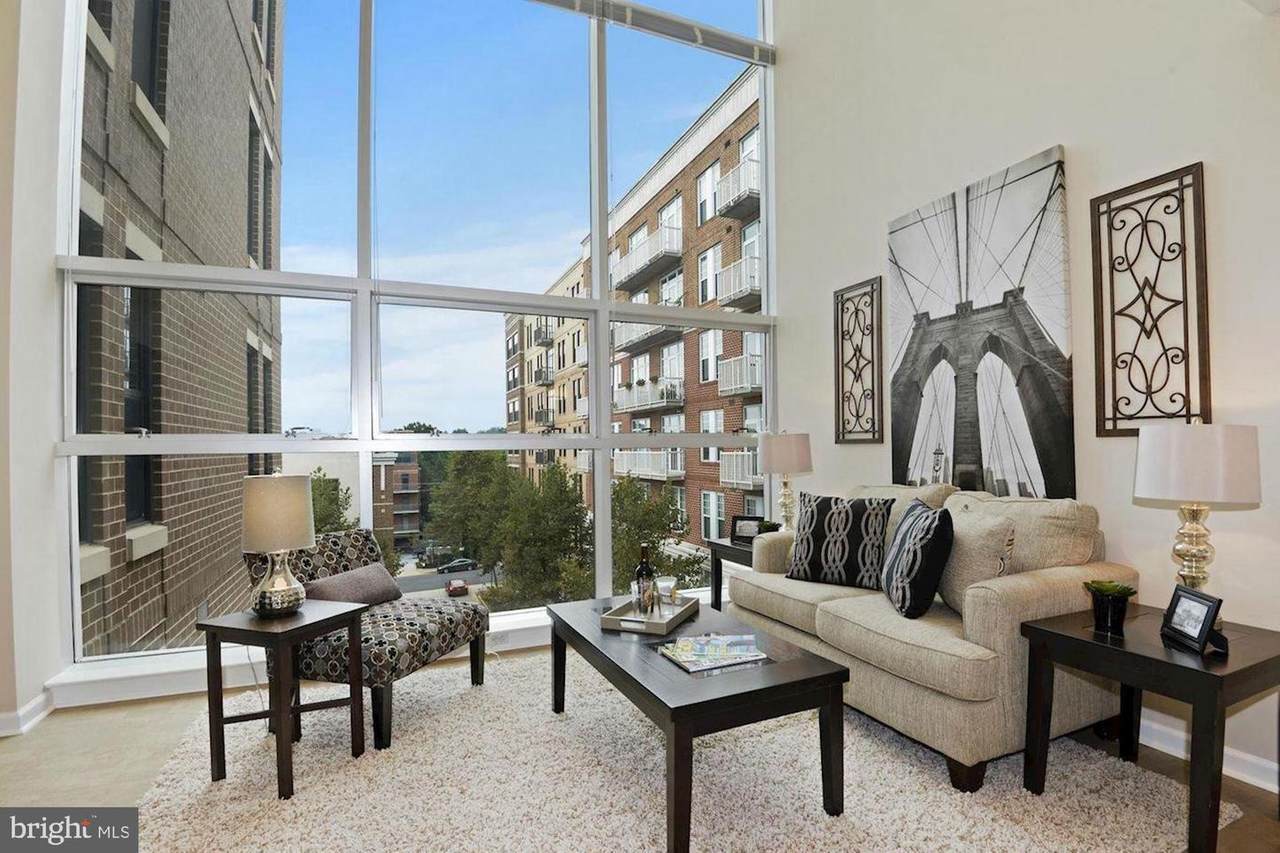 444 Broad Street - Photo 1