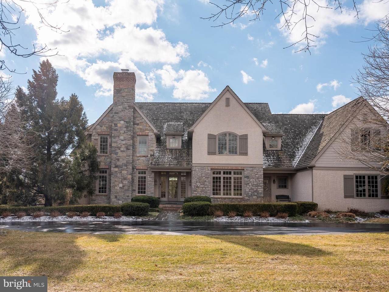 1684 Lookaway Court - Photo 1