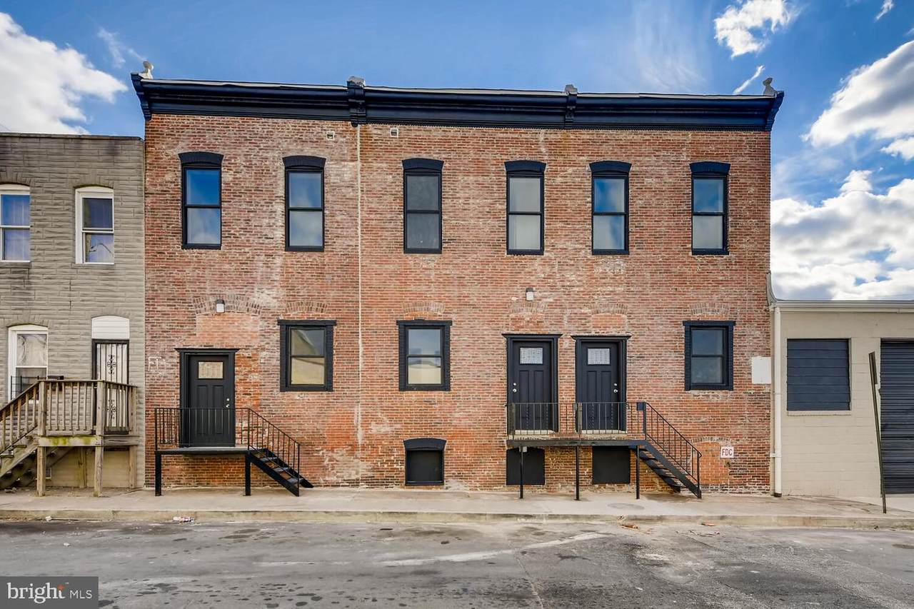 3221 Noble Street - Photo 1