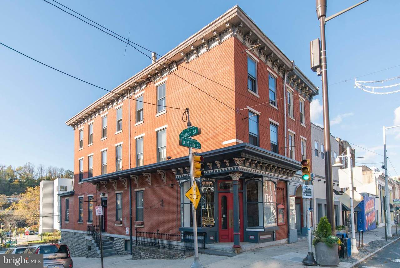 4320 Main Street - Photo 1