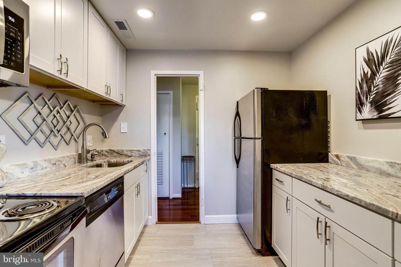 3101 Manchester Street - Photo 1