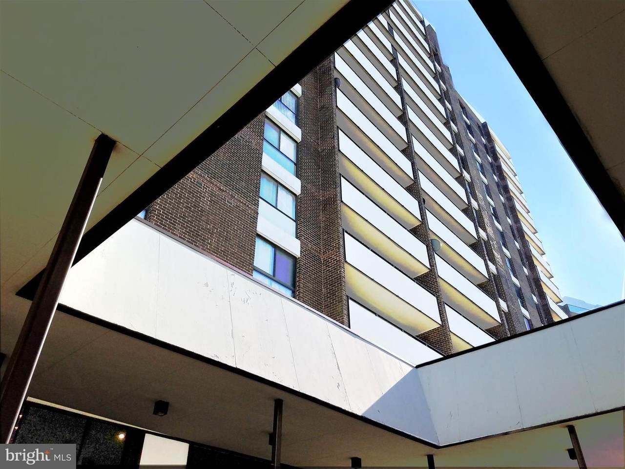 250 Reynolds Street - Photo 1