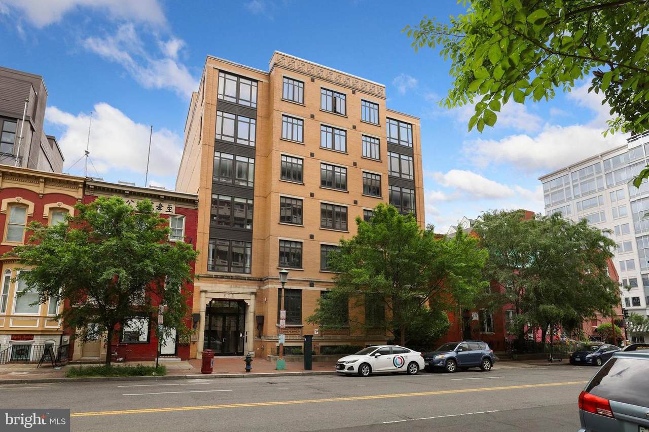 809-813 6TH Street - Photo 1