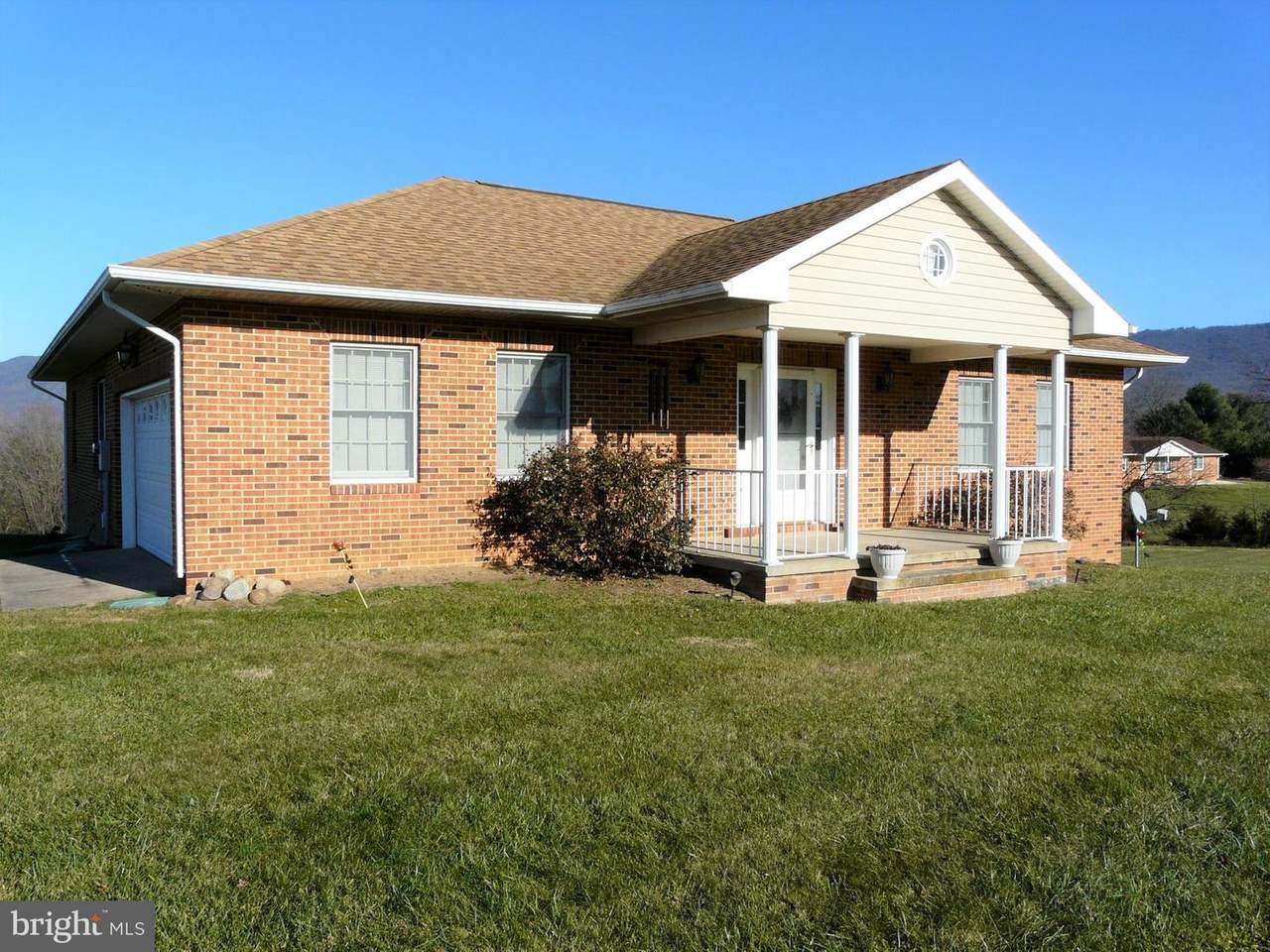 295 Highview Road - Photo 1