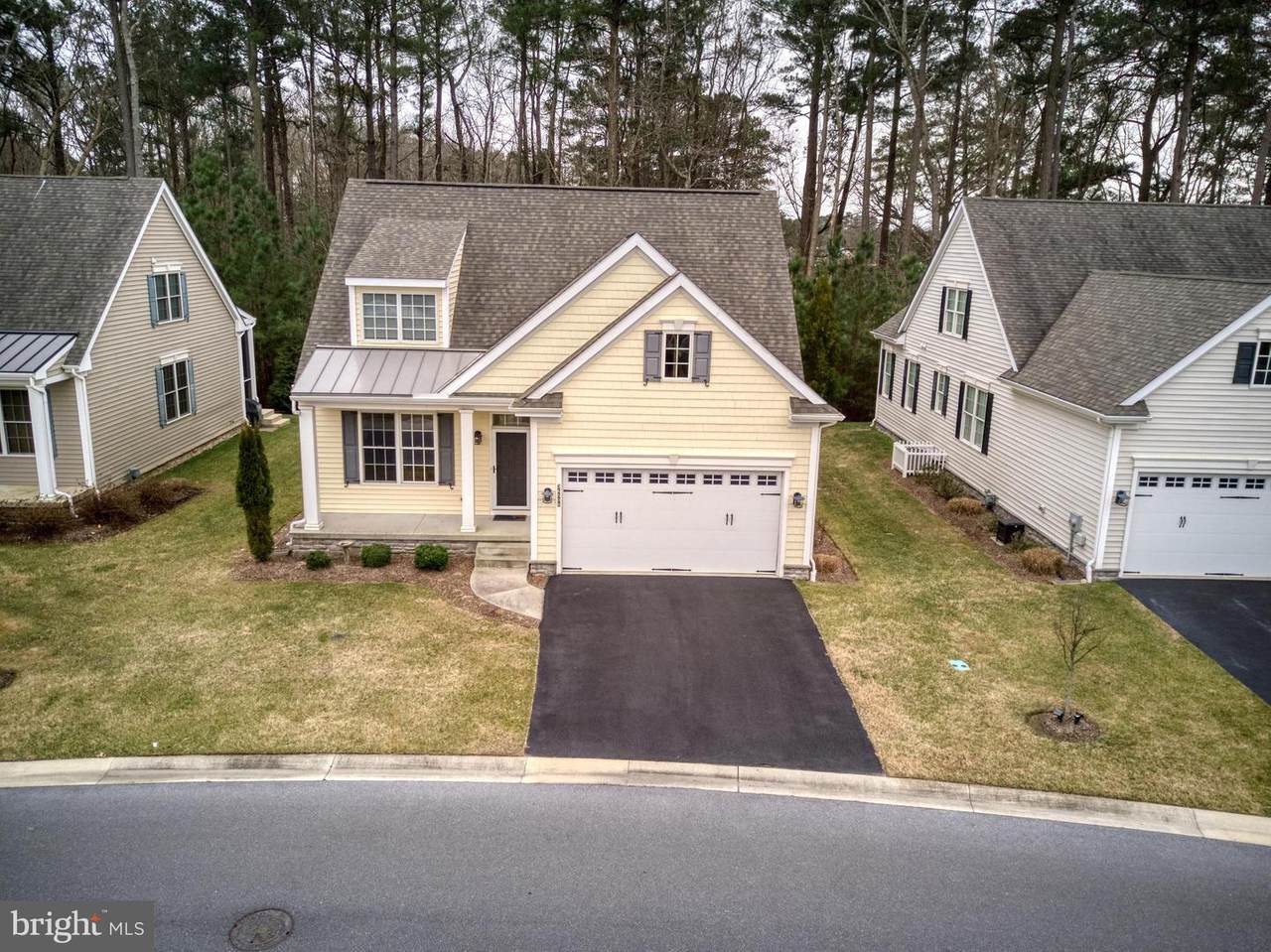 36506 Warwick Drive - Photo 1