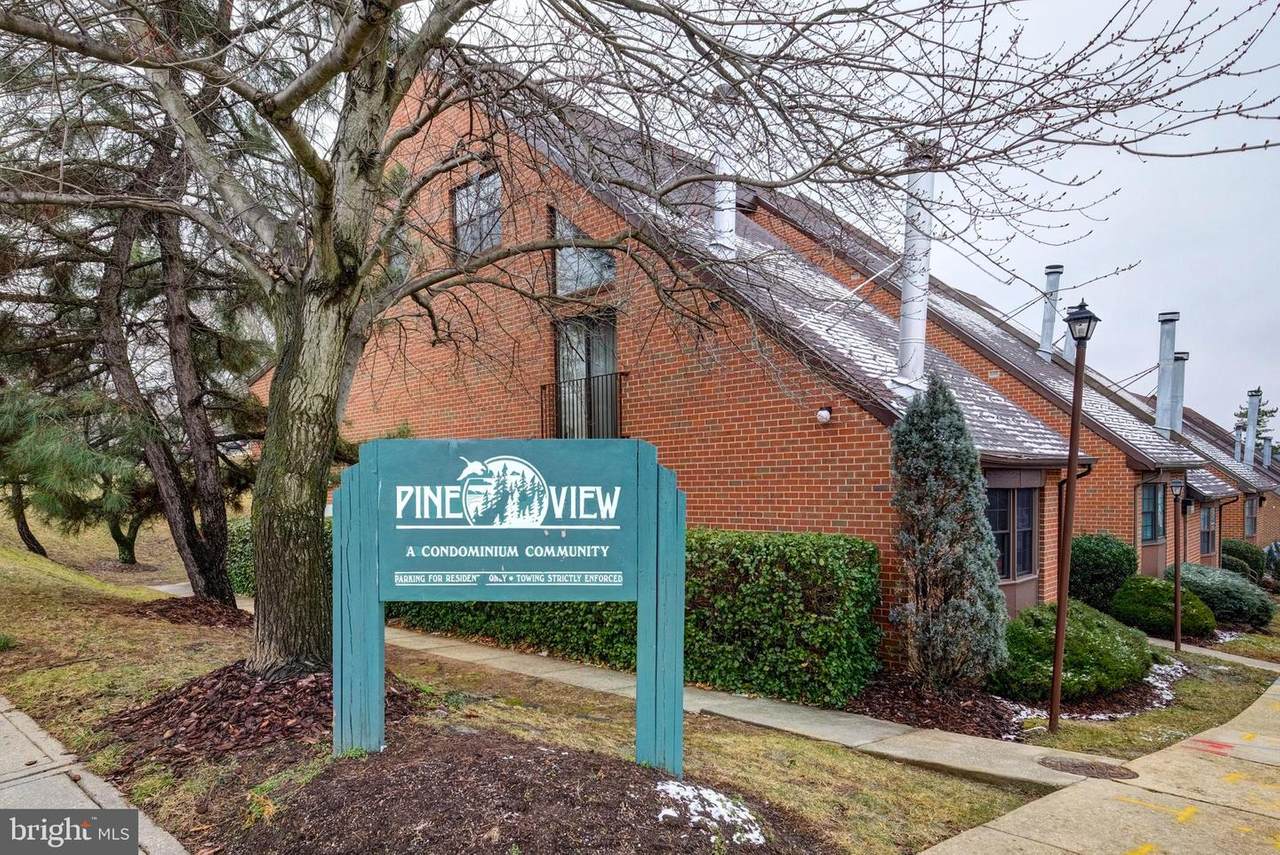3048 Pineview Court - Photo 1