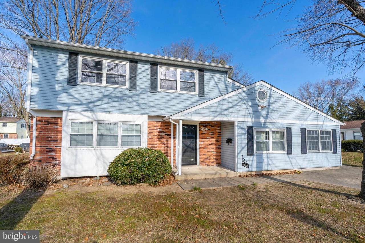 415 Dogwood Avenue - Photo 1