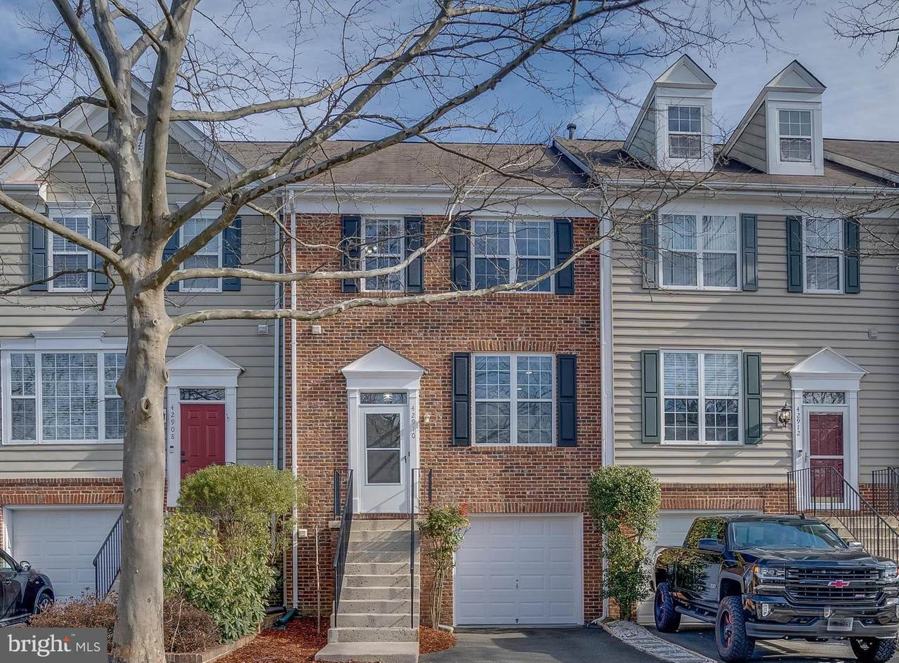 42910 Golf View Drive - Photo 1