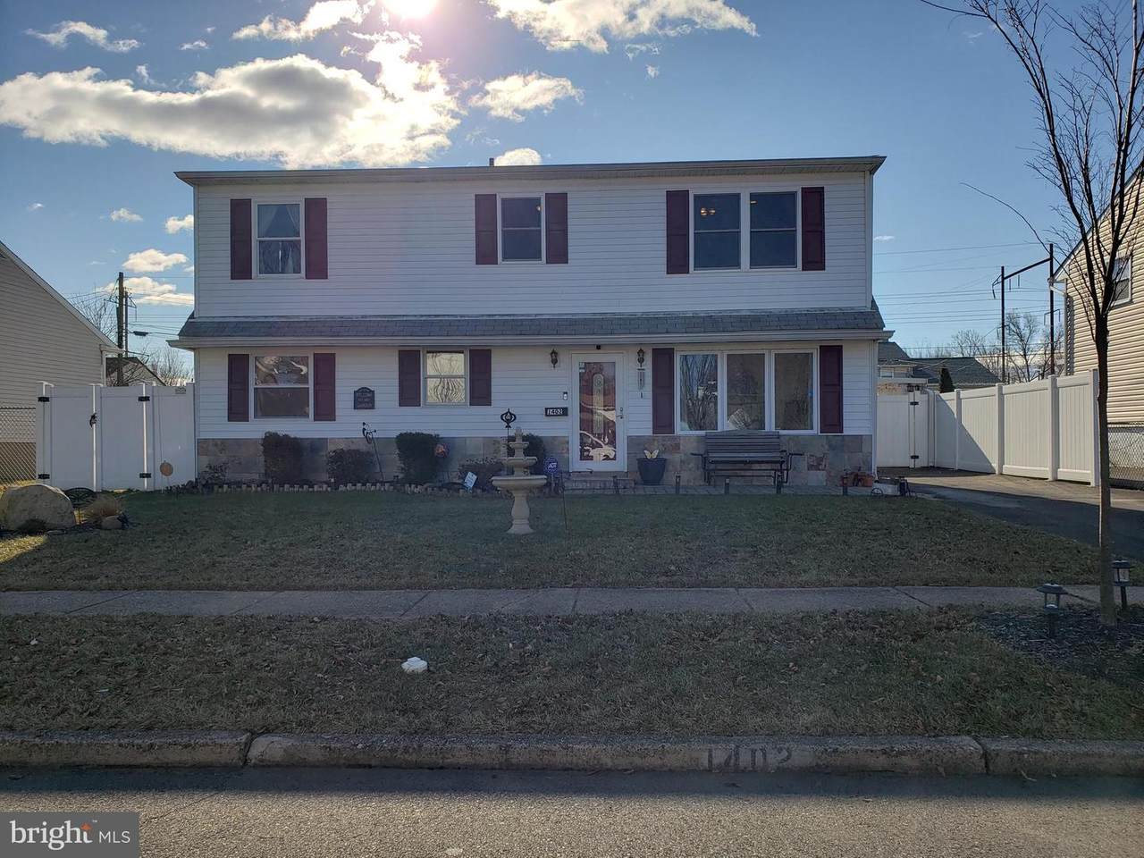 1402 Dolores Lane - Photo 1