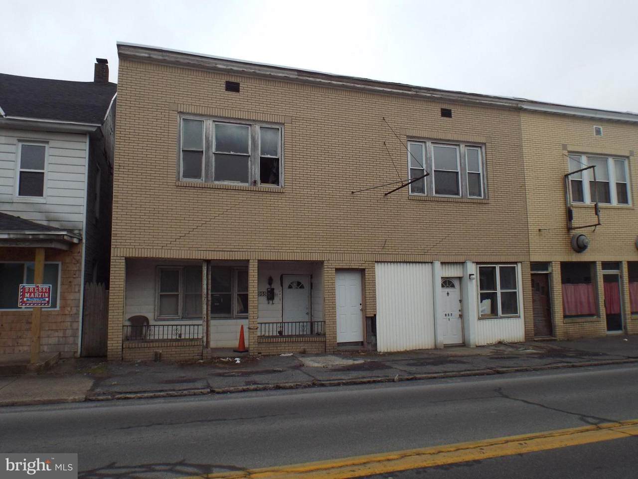 955 Chestnut Street - Photo 1