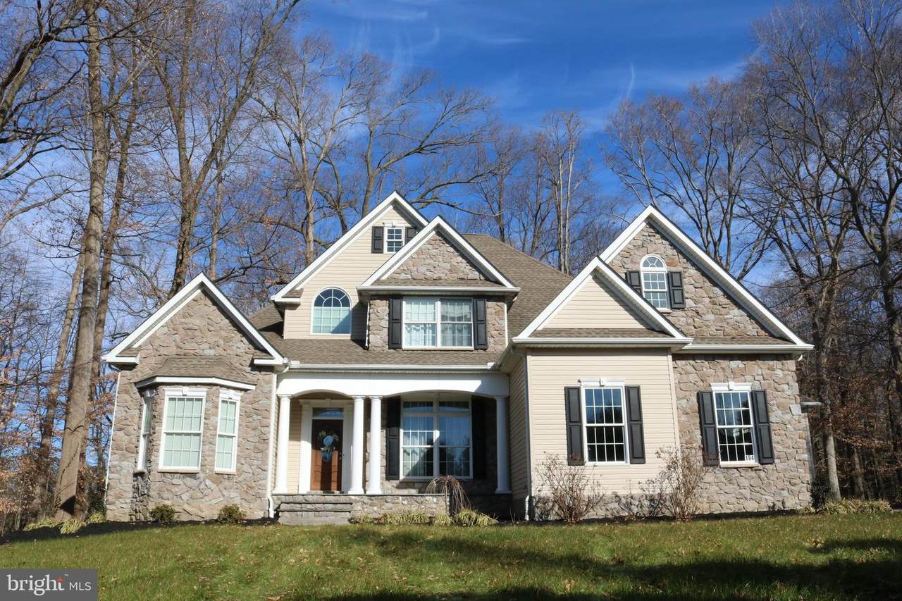 194 Exchange Dr - Photo 1
